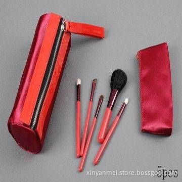 Red 5pcs of makeup brush set